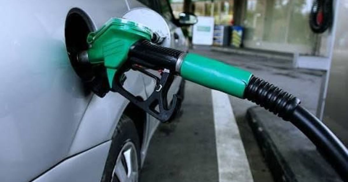 Fueling car (Illustration/X/Cointelegraph)